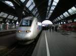 TGV POS steht in Karlsruhe Hbf.(Martin)